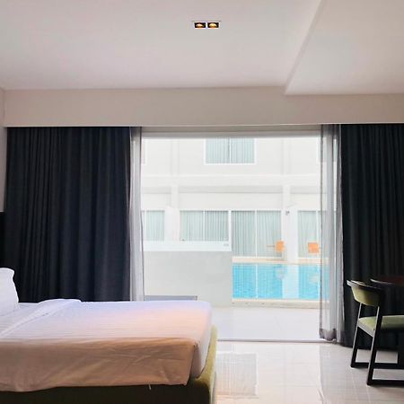 S Ram Leisure Hotel Sha Plus Bangkok Exteriör bild